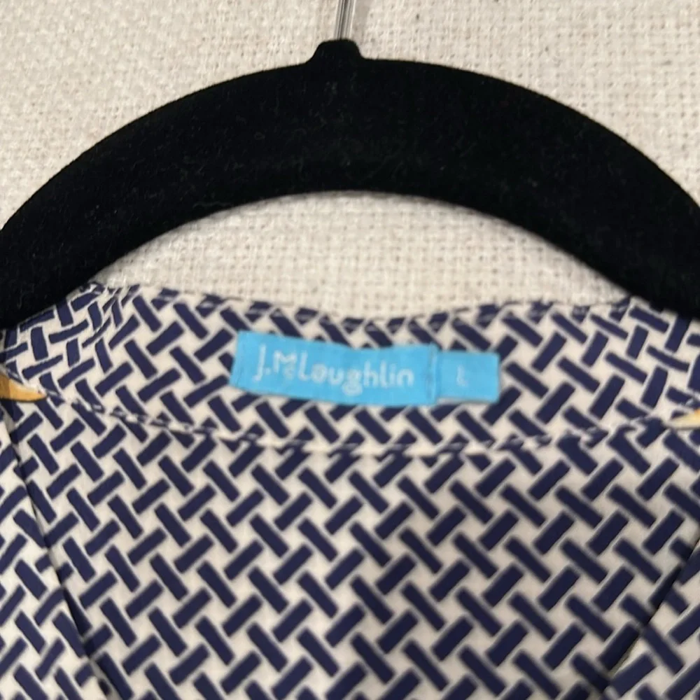 J McLaughlin silk shell size L - Picture 3 of 5